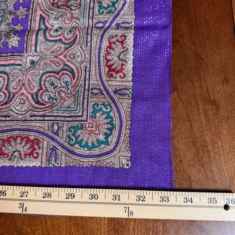 The Specialty‎ House Scarf Women OS Purple Excellent Wool Lurex Paisley 33x35